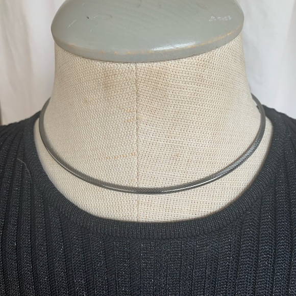 Necklace - Picture 1 of 4